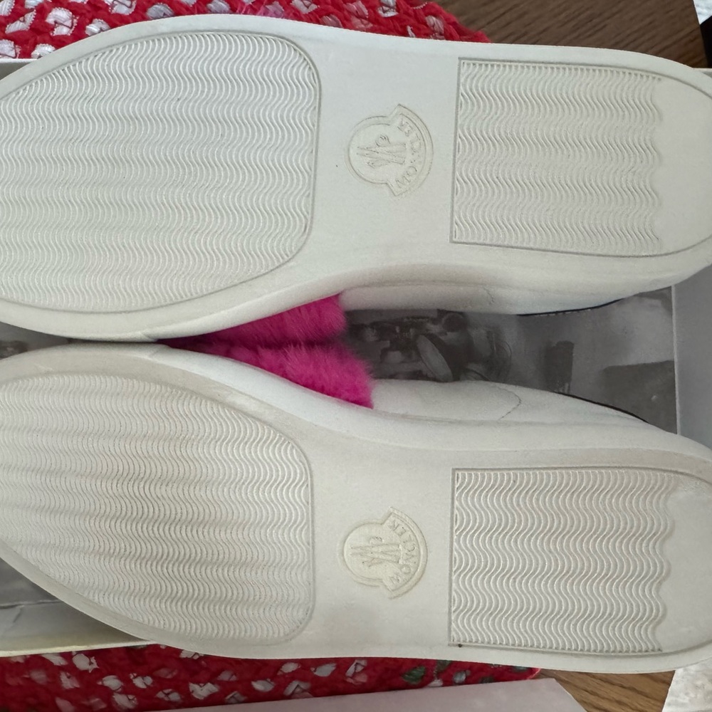 Moncler Sneakers with Pink Fur and White Base - Picture 3 of 6
